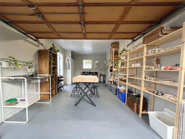 1059 Washington St, Hollywood, FL 33019