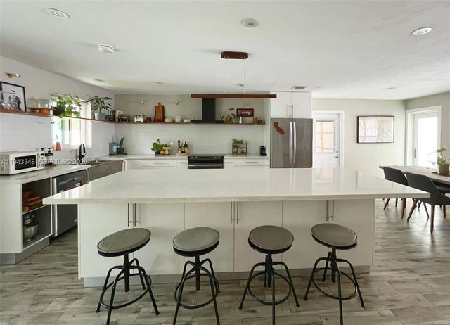 1059 Washington St, Hollywood, FL 33019