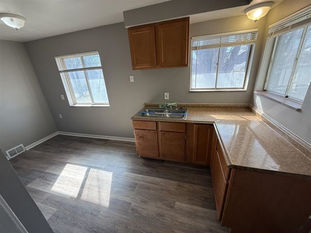 8134 Hudson Avenue, Warren, MI 48089