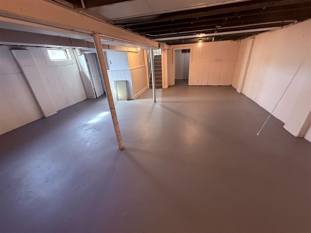 8134 Hudson Avenue, Warren, MI 48089