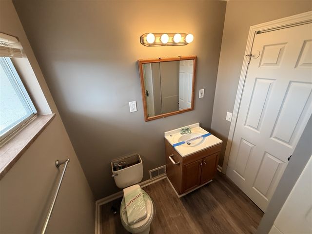 8134 Hudson Avenue, Warren, MI 48089