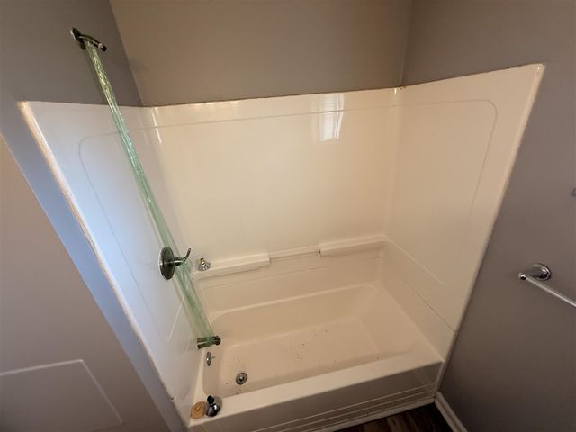 8134 Hudson Avenue, Warren, MI 48089