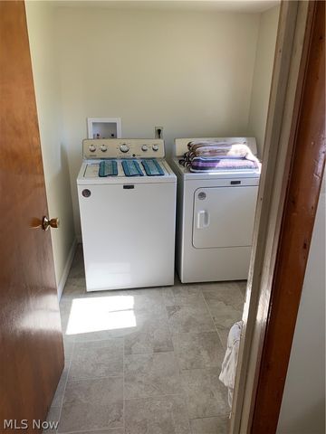 30382 State Route 172, East Rochester, OH 44625