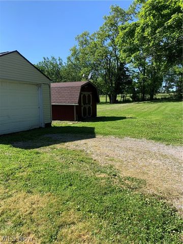 30382 State Route 172, East Rochester, OH 44625
