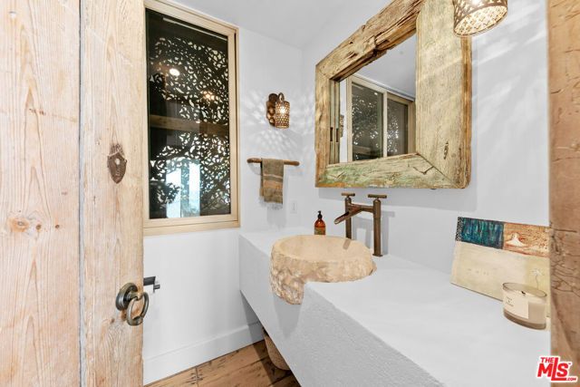 24920 Malibu Road, Malibu, CA 90265