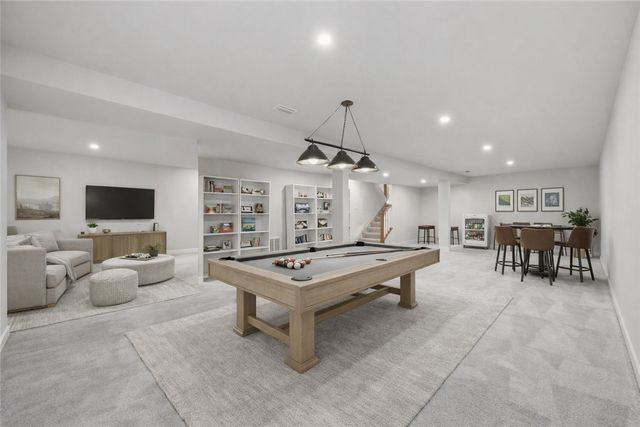 530 Blake Dr, Jackson Twp, PA 16063