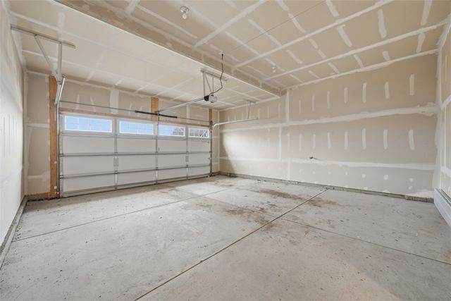 530 Blake Dr, Jackson Twp, PA 16063