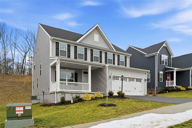 530 Blake Dr, Jackson Twp, PA 16063