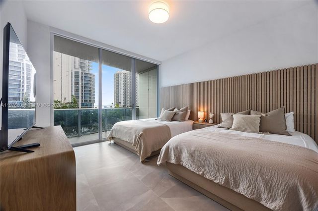 17550 Collins Avenue 502, Sunny Isles Beach, FL 33160