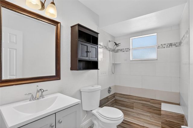 8071 RHEA CIRCLE, Orlando, FL 32807