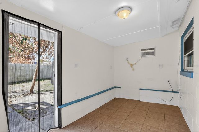 8071 RHEA CIRCLE, Orlando, FL 32807