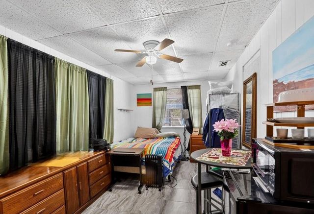 8071 RHEA CIRCLE, Orlando, FL 32807