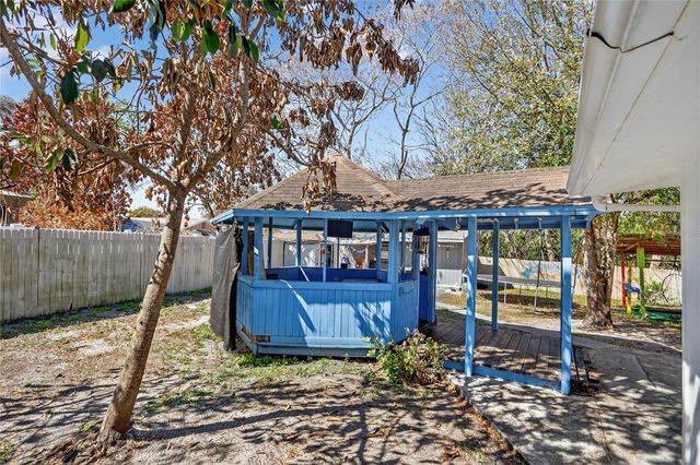 8071 RHEA CIRCLE, Orlando, FL 32807