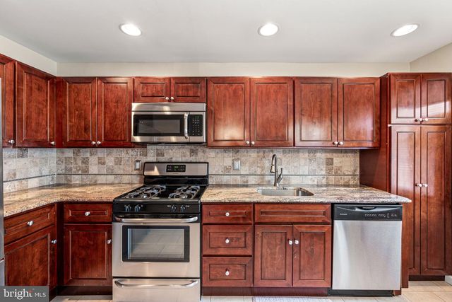 3205 S JUNIPER ST, Philadelphia, PA 19148
