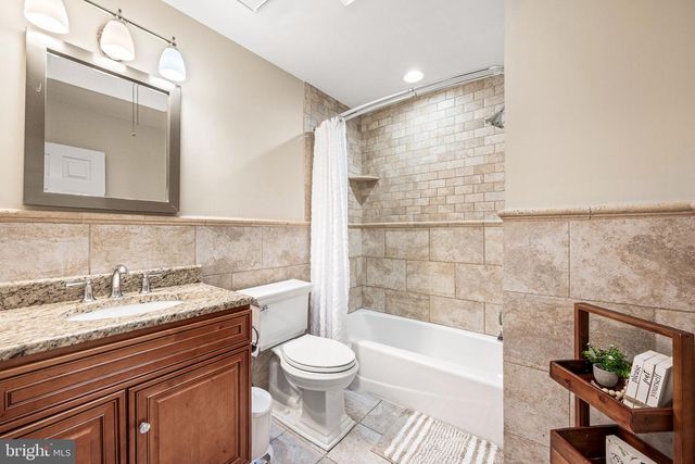 3205 S JUNIPER ST, Philadelphia, PA 19148