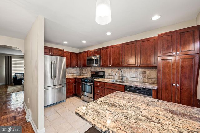 3205 S JUNIPER ST, Philadelphia, PA 19148