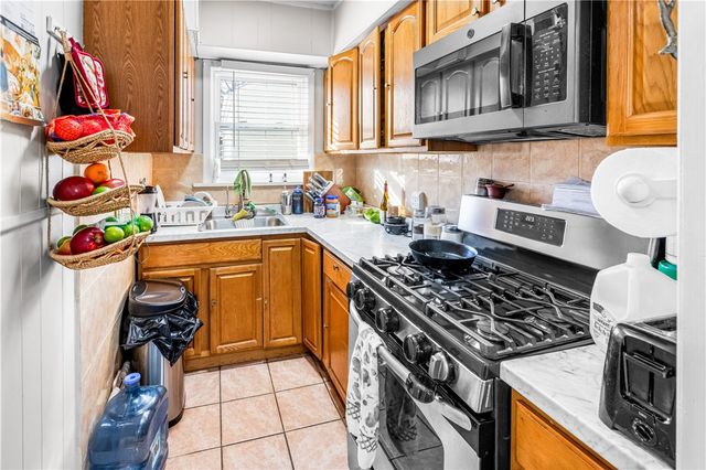 210 Lynch Street, Providence, RI 02908