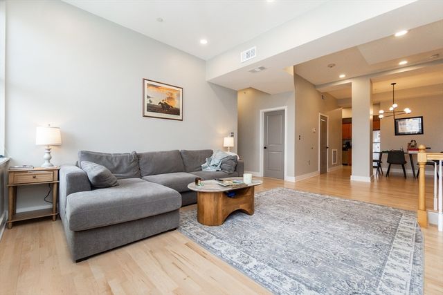 20 Parmenter St 400, Boston, MA 02113