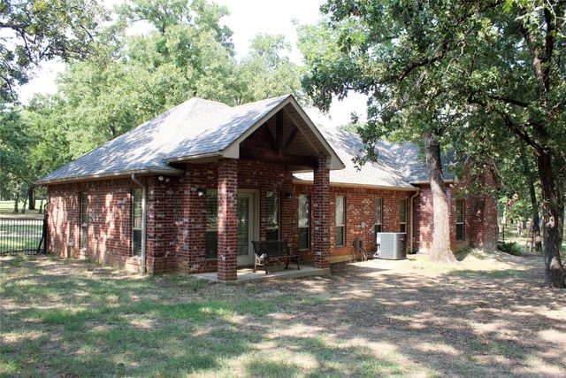 110 Bay Tree Trail, Mabank, TX 75156