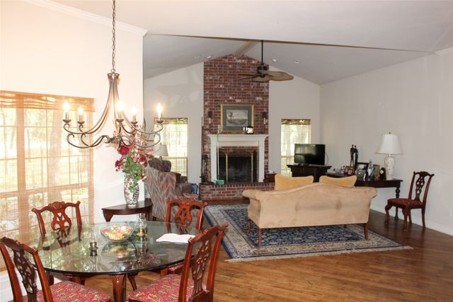 110 Bay Tree Trail, Mabank, TX 75156