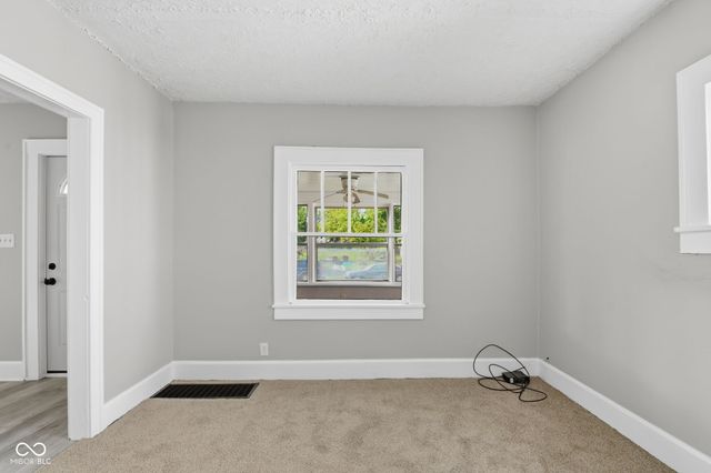 1324 W 4th Street, Anderson, IN 46016
