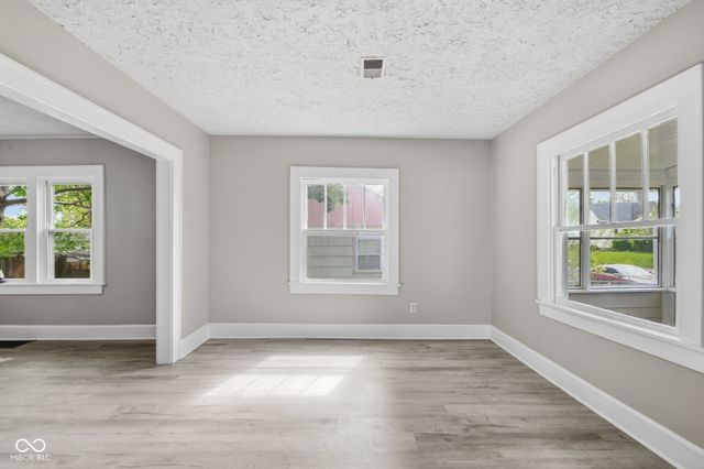 1324 W 4th Street, Anderson, IN 46016