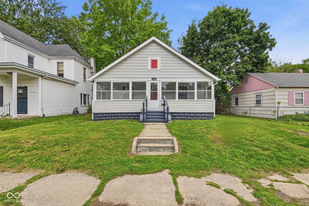 1324 W 4th Street, Anderson, IN 46016