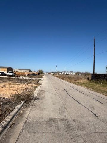 420 Arrowhead CV, Kyle, TX 78640