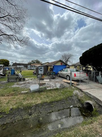 2202 Jones Road, Baytown, TX 77521