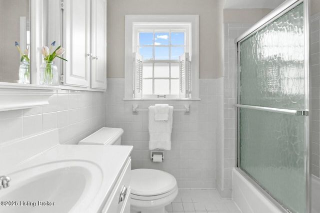 4029 Saint Ives Ct, Louisville, KY 40207