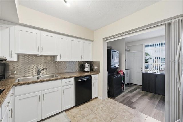 5861 42ND TERRACE N 1608, Kenneth City, FL 33709