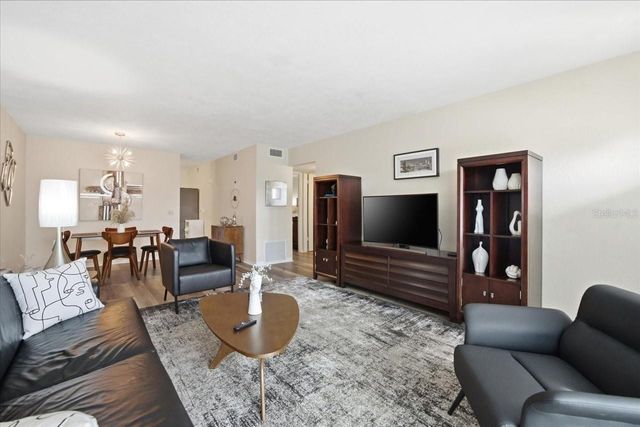 5861 42ND TERRACE N 1608, Kenneth City, FL 33709