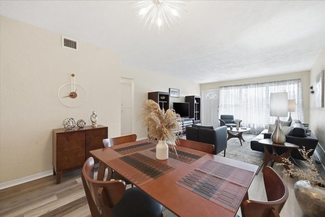 5861 42ND TERRACE N 1608, Kenneth City, FL 33709