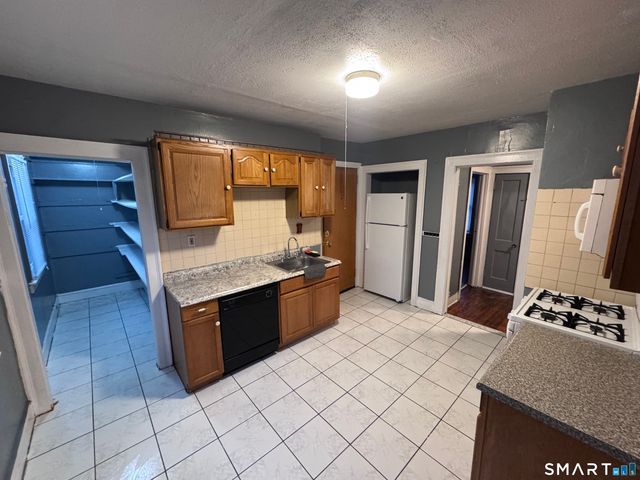 20-22 Tower Avenue, Hartford, CT 06120