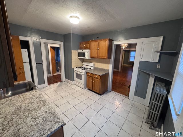 20-22 Tower Avenue, Hartford, CT 06120