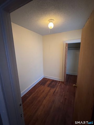 20-22 Tower Avenue, Hartford, CT 06120
