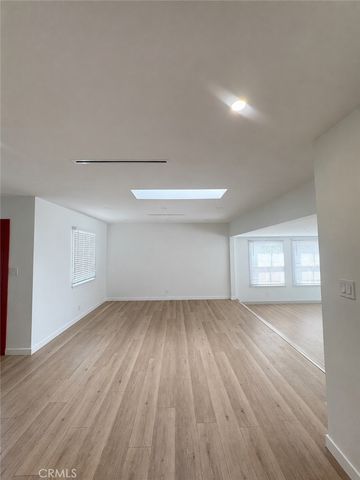 2618 N 6th Street, Burbank, CA 91504