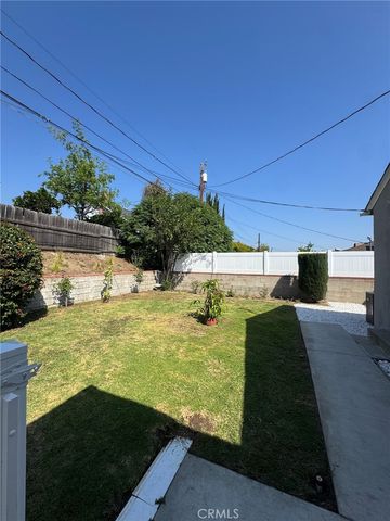 2618 N 6th Street, Burbank, CA 91504