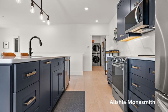 300 Washington Avenue 1, Grand Haven, MI 49417