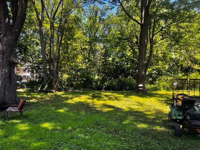 1 Madison B, Amesbury, MA 01913