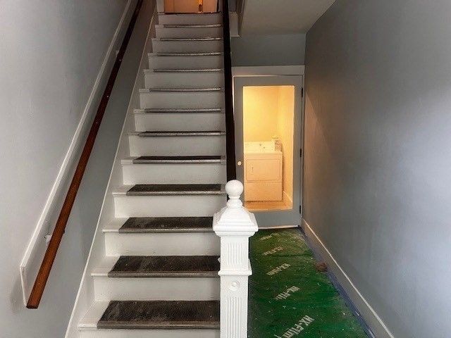 1 Madison B, Amesbury, MA 01913