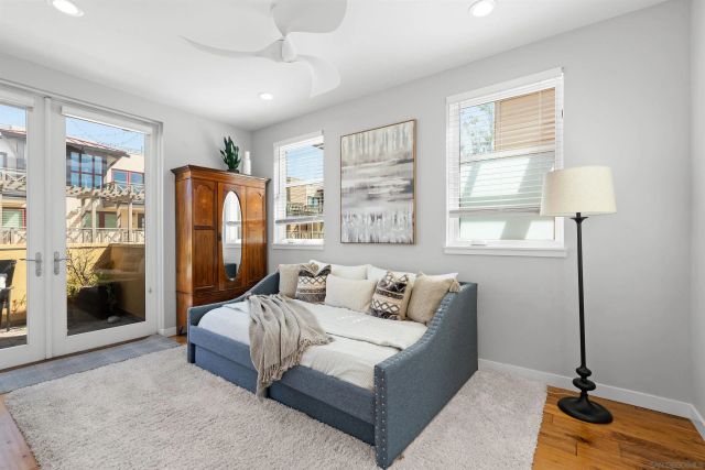 215 2nd St 101, Encinitas, CA 92024