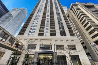 200 N Dearborn Street 2006, Chicago, IL 60601