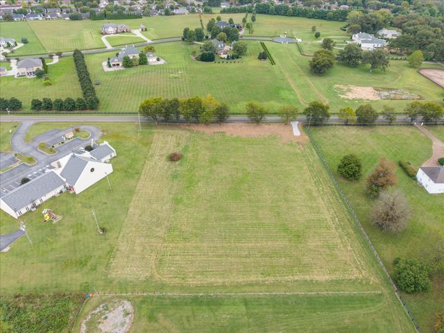 1690 Irby Ln, Murfreesboro, TN 37127