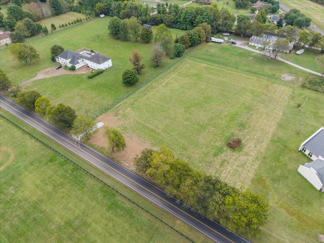 1690 Irby Ln, Murfreesboro, TN 37127