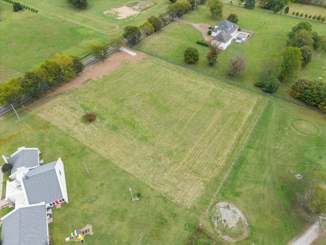 1690 Irby Ln, Murfreesboro, TN 37127