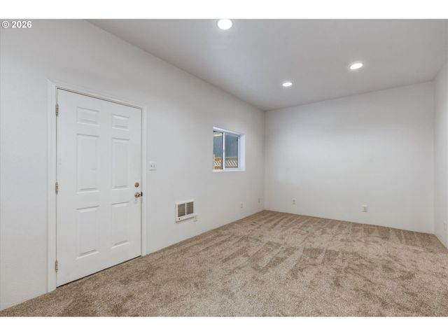 145 TALKEETNA HTS Pl, Longview, WA 98632