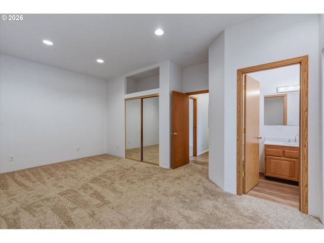 145 TALKEETNA HTS Pl, Longview, WA 98632