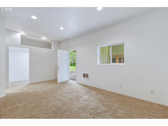 145 TALKEETNA HTS Pl, Longview, WA 98632