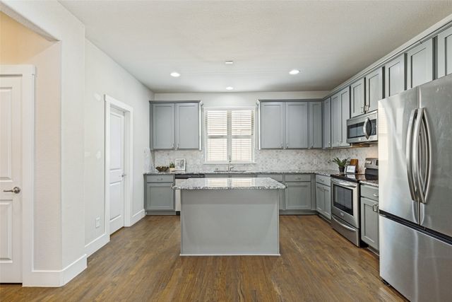 1305 Palm Springs Lane, Dallas, TX 75204